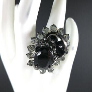 Black Rhinestone Finger Climbing Ring, Gunmetal Gray, Adjustable US Size 7 3/4